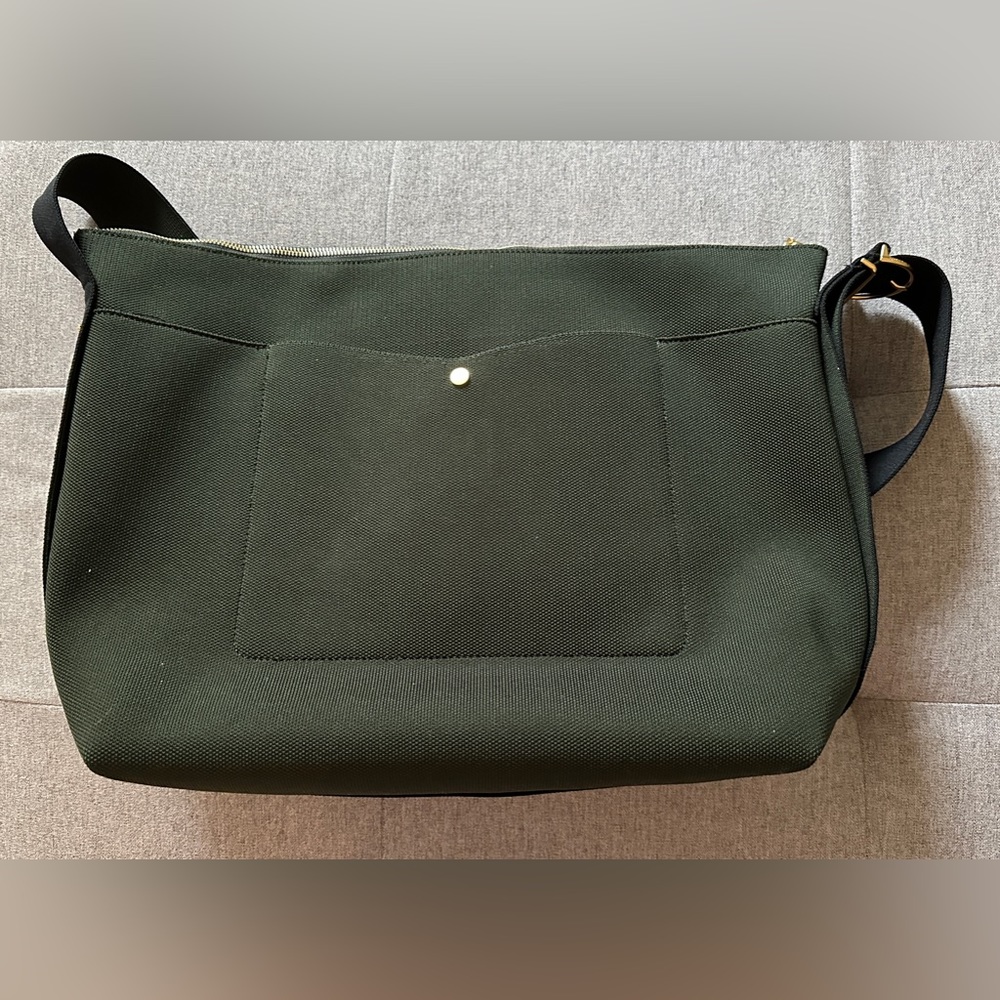 Cuyana Oversized Recycled Sling Bag - Dark Olive NWT